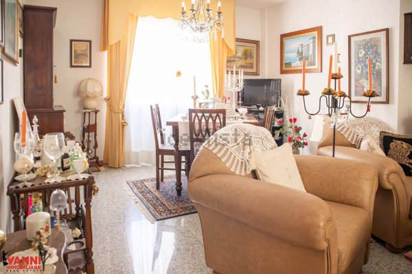 appartamento in vendita a Cecina