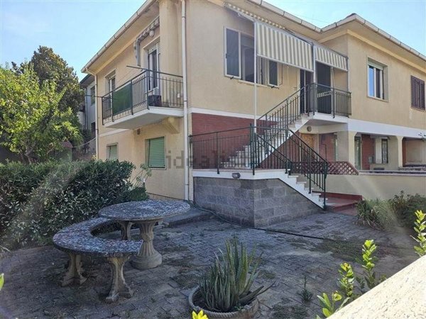 appartamento in vendita a Cecina