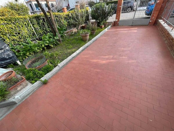 appartamento in vendita a Cecina