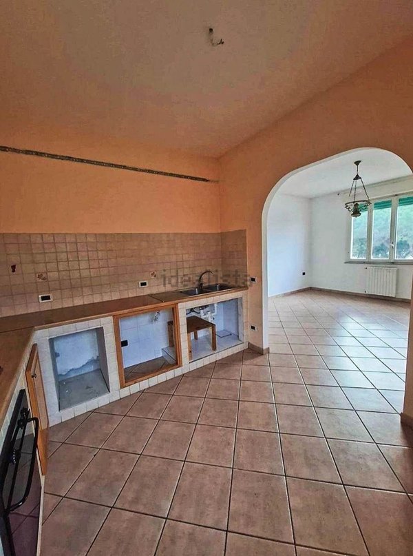 appartamento in vendita a Cecina