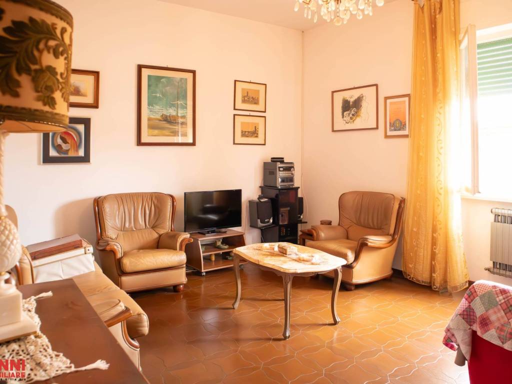 appartamento in vendita a Cecina