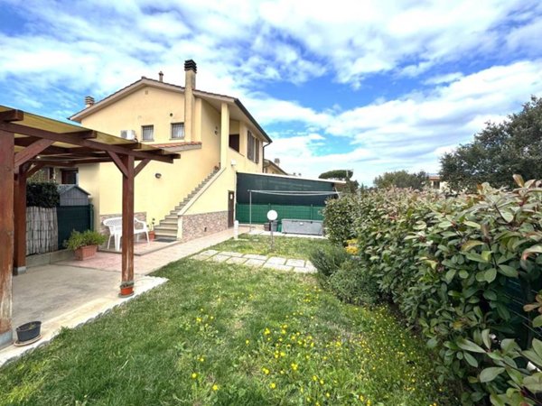 appartamento in vendita a Cecina