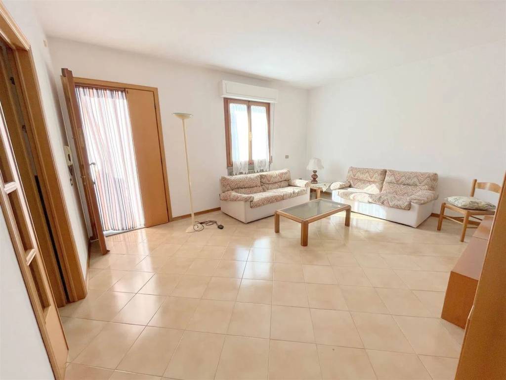 appartamento in vendita a Cecina