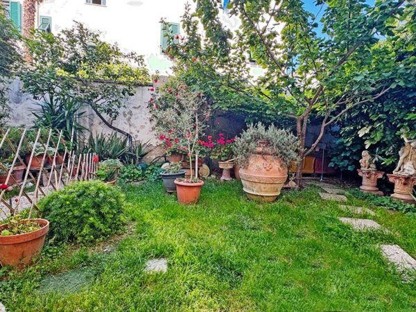 appartamento in vendita a Cecina