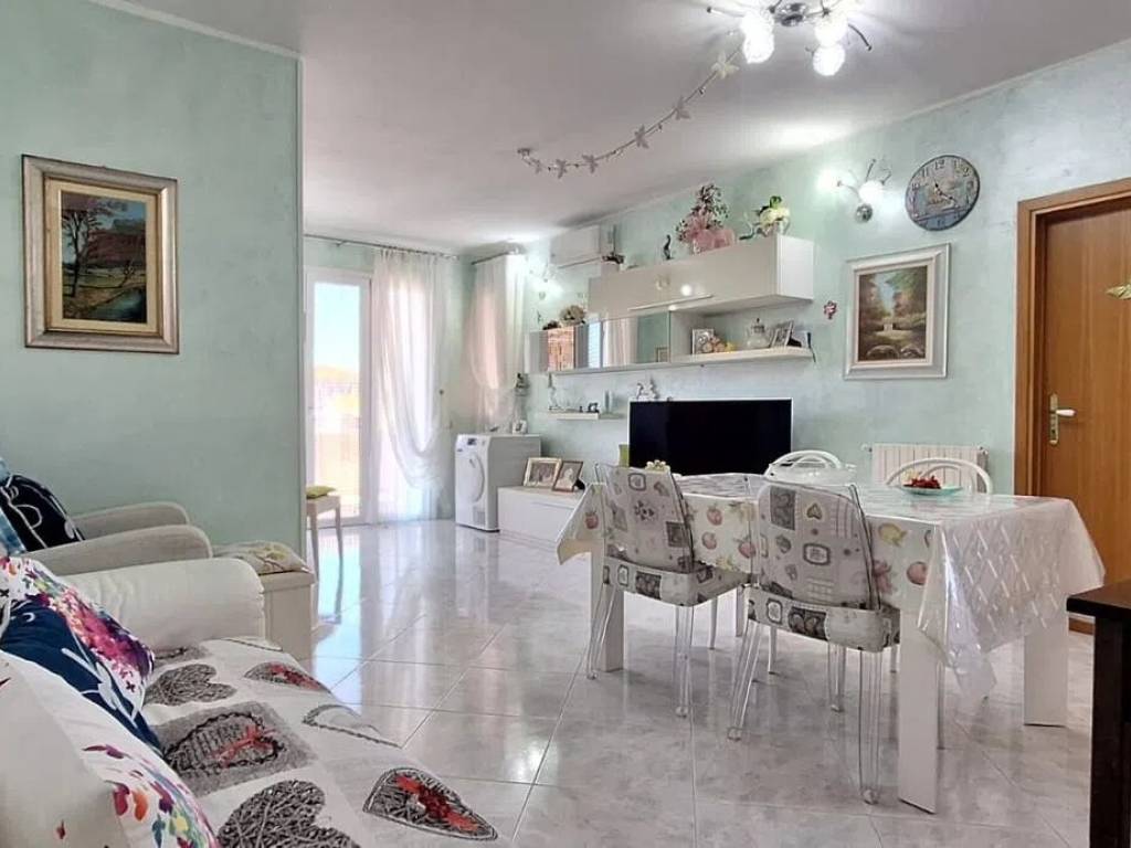appartamento in vendita a Cecina