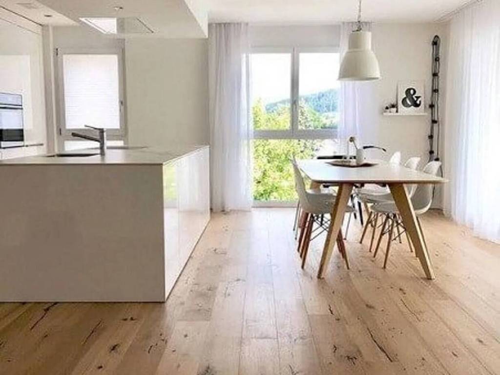 casa indipendente in vendita a Cecina