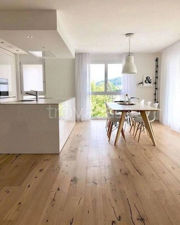 casa indipendente in vendita a Cecina