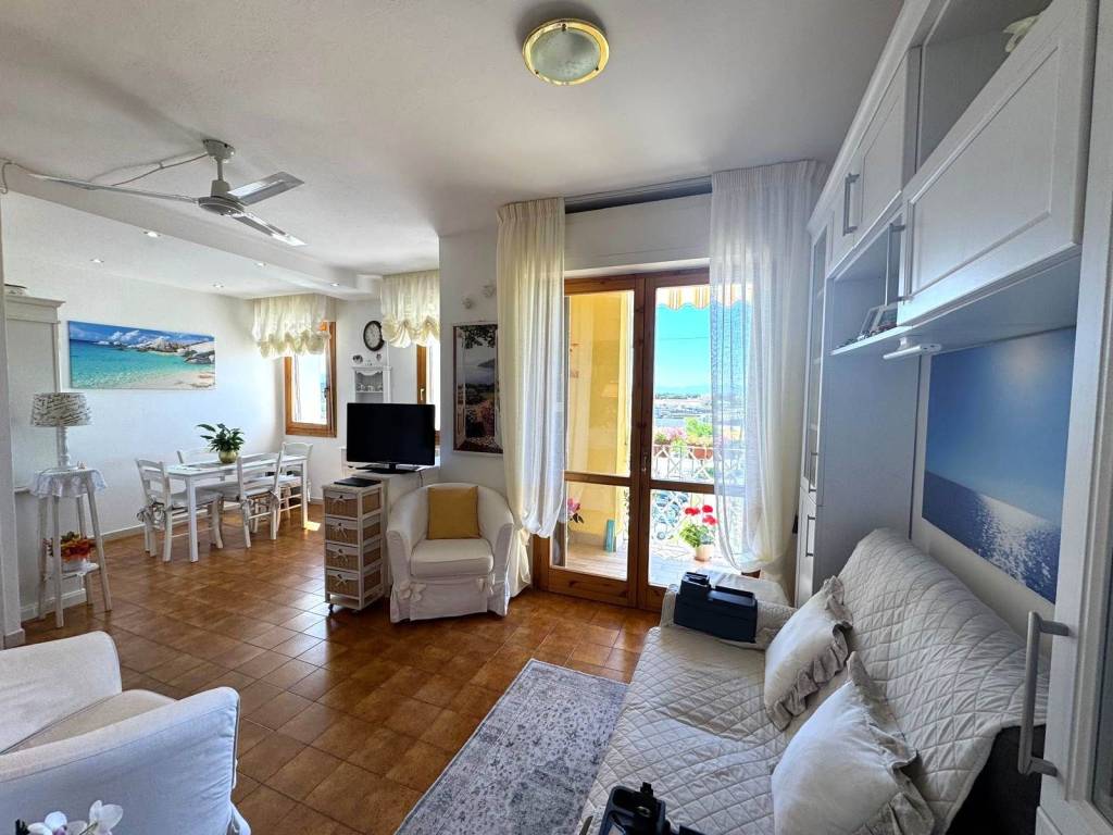 appartamento in vendita a Cecina