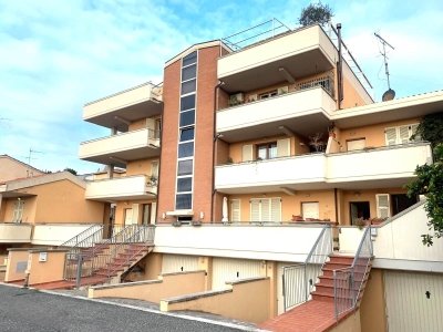 appartamento in vendita a Cecina
