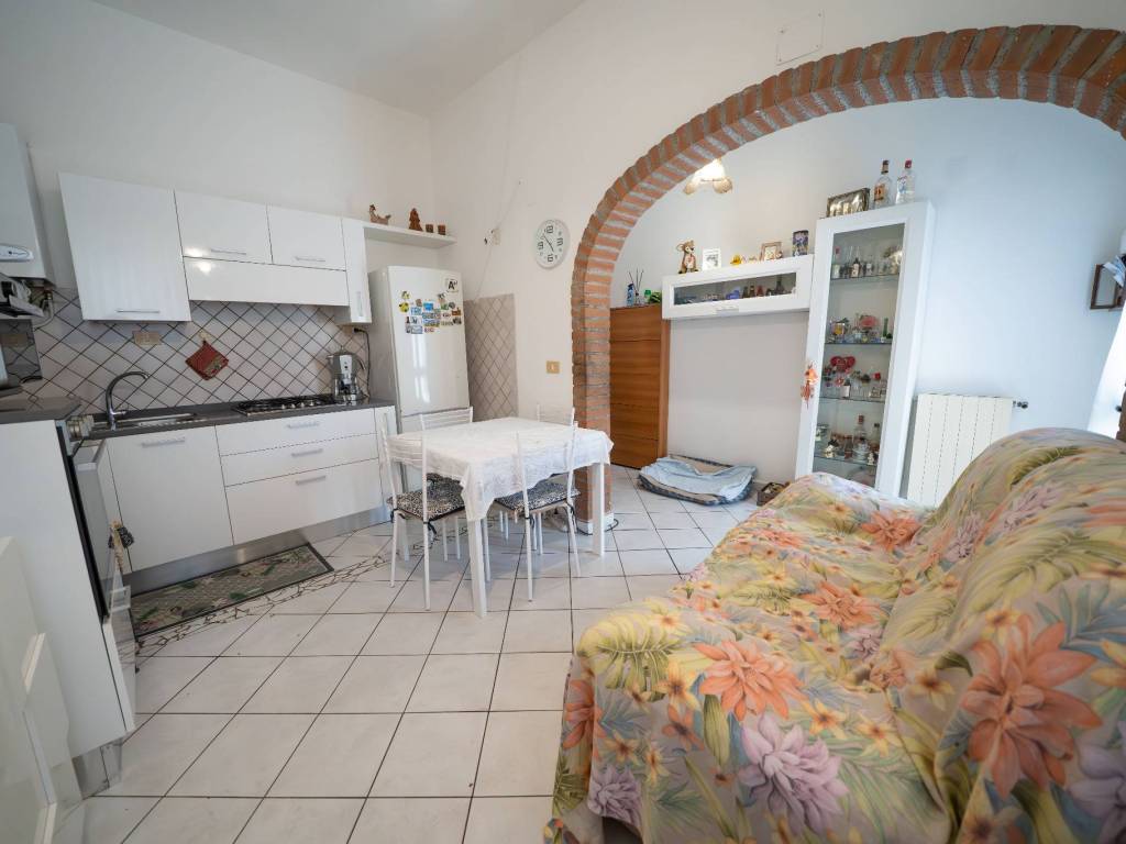 appartamento in vendita a Cecina