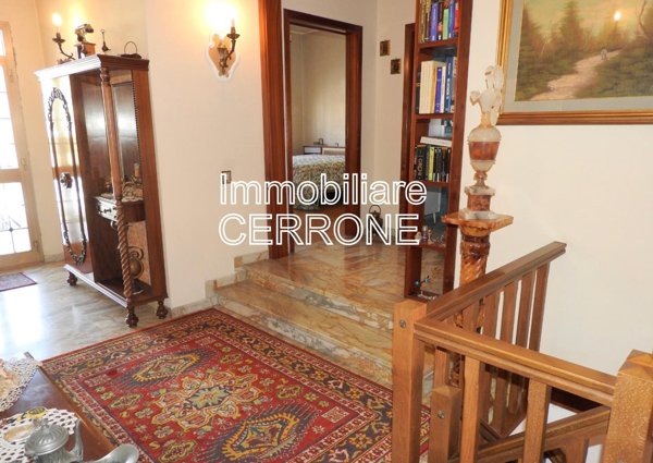 casa indipendente in vendita a Cecina