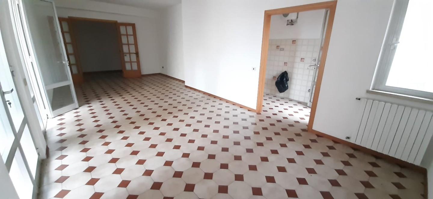 appartamento in vendita a Cecina
