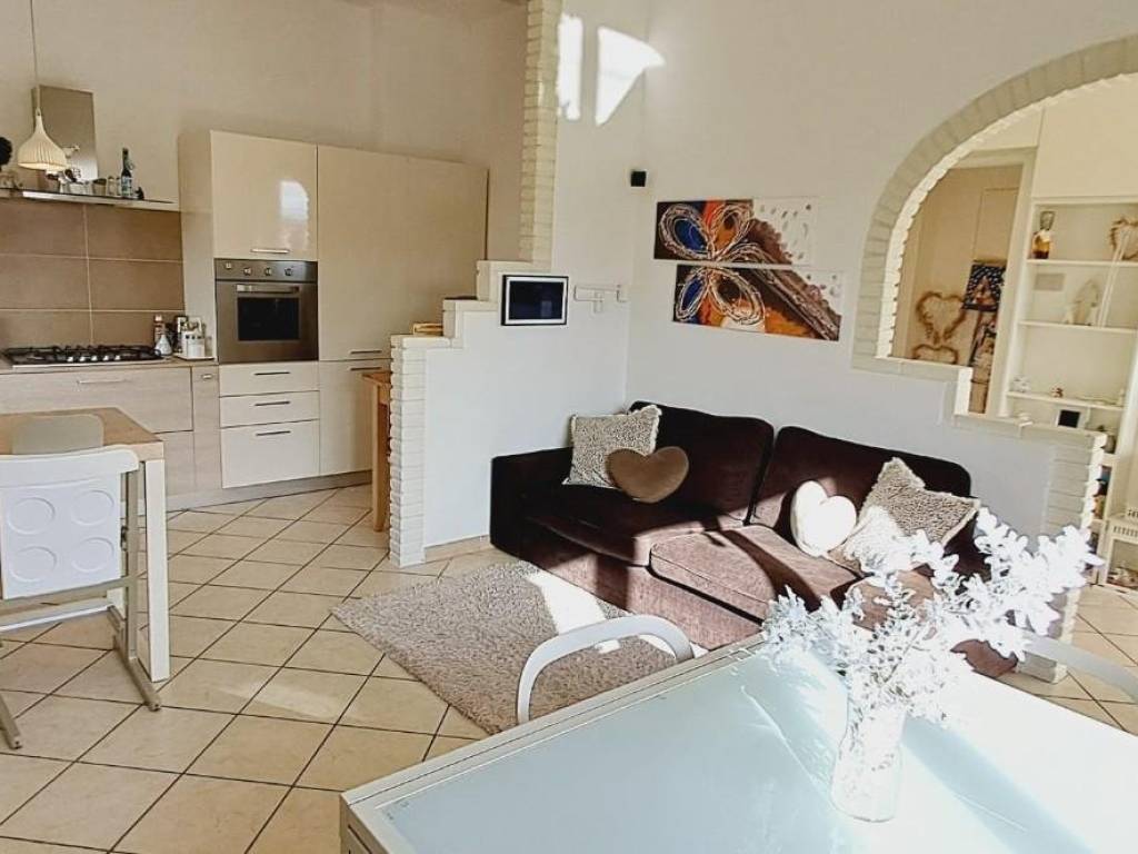 appartamento in vendita a Cecina