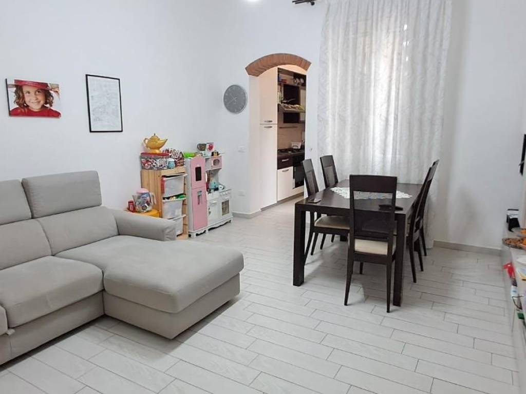 appartamento in vendita a Cecina
