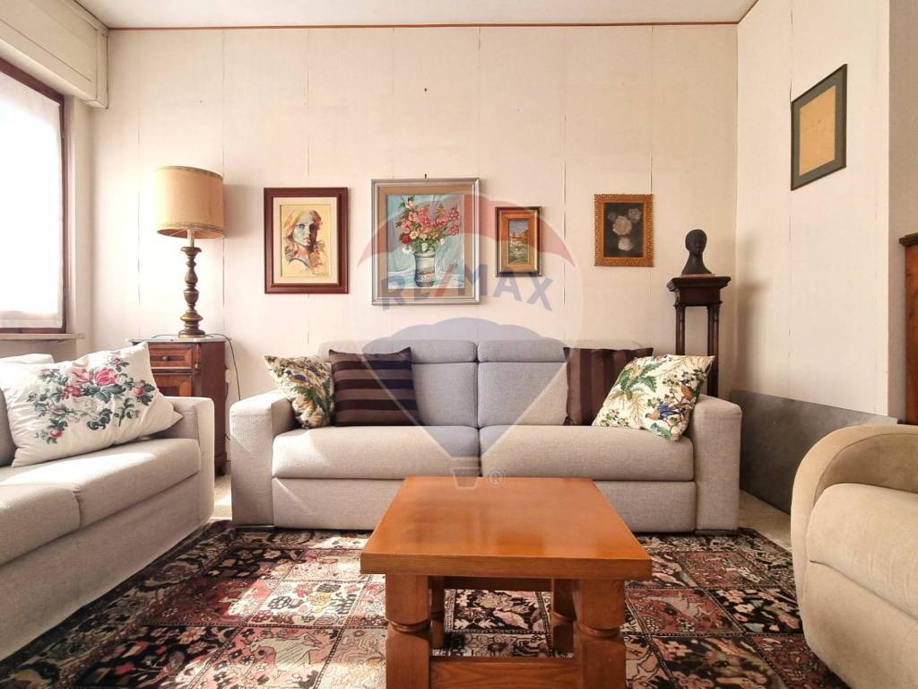 appartamento in vendita a Cecina