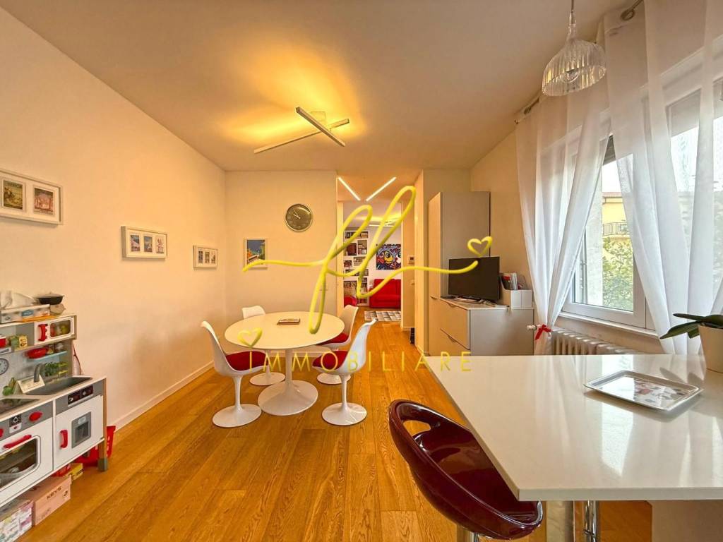 casa indipendente in vendita a Cecina