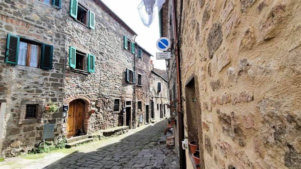 casa indipendente in vendita a Cecina