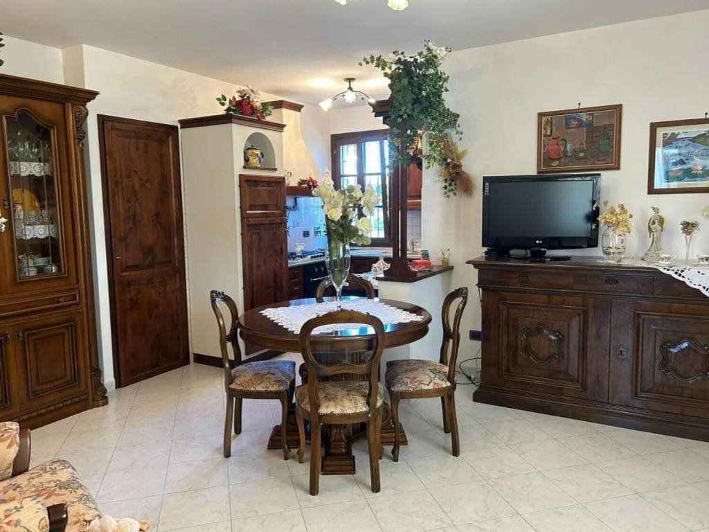 appartamento in vendita a Cecina