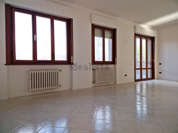 appartamento in vendita a Cecina