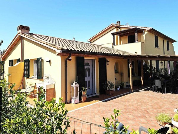 appartamento in vendita a Cecina