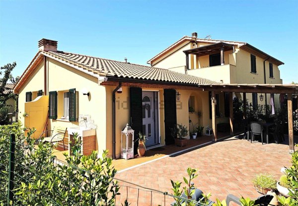 appartamento in vendita a Cecina