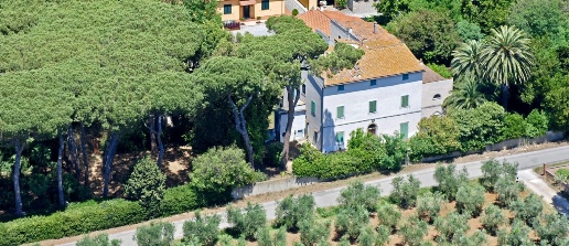 casa indipendente in vendita a Cecina