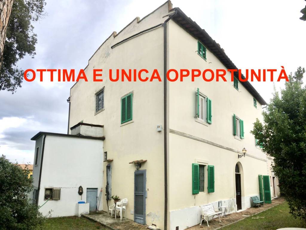 casa indipendente in vendita a Cecina