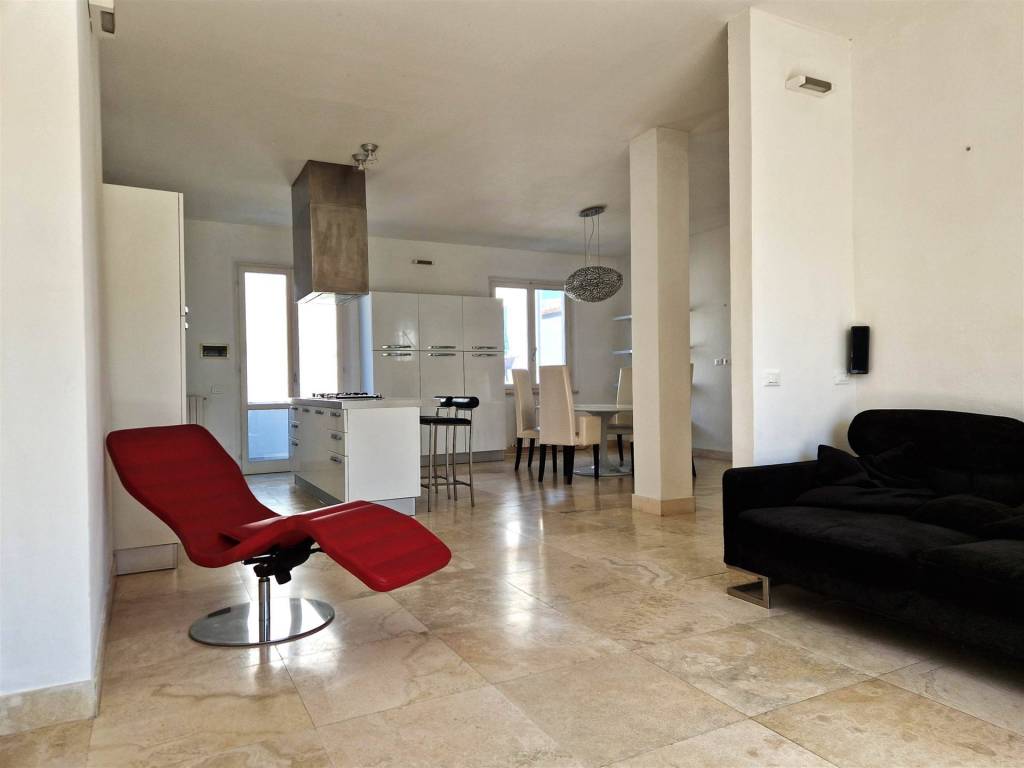 appartamento in vendita a Cecina