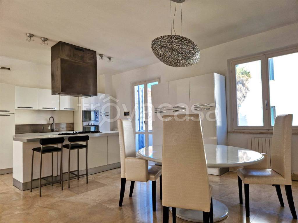 appartamento in vendita a Cecina