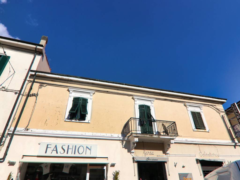 appartamento in vendita a Cecina