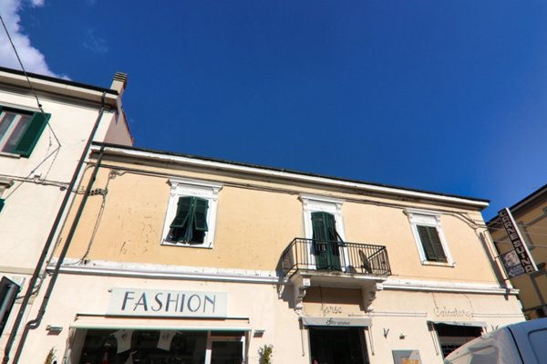 appartamento in vendita a Cecina