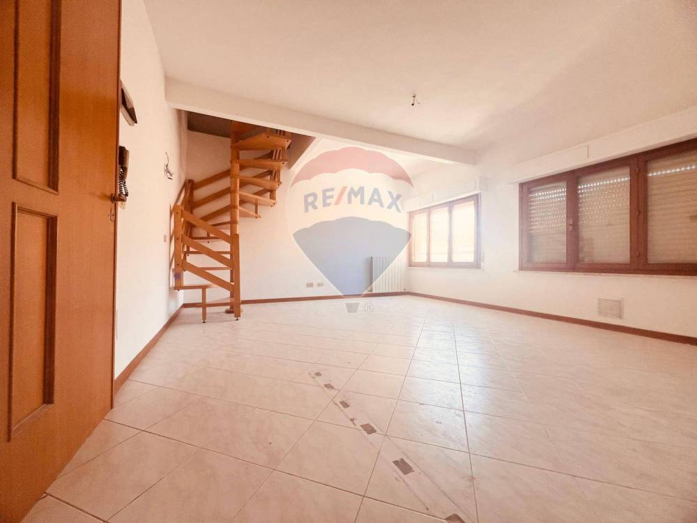 appartamento in vendita a Cecina