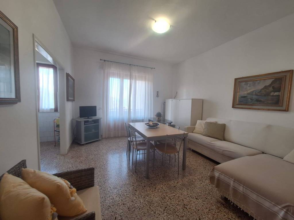 appartamento in vendita a Cecina