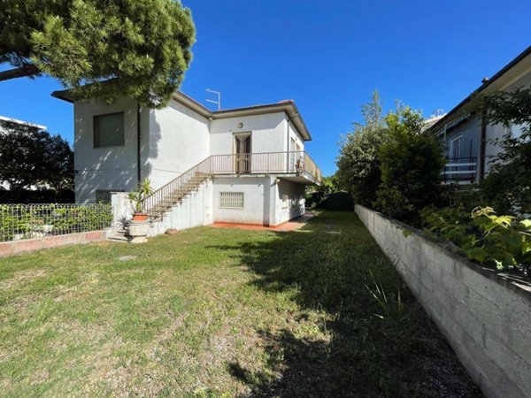 appartamento in vendita a Cecina