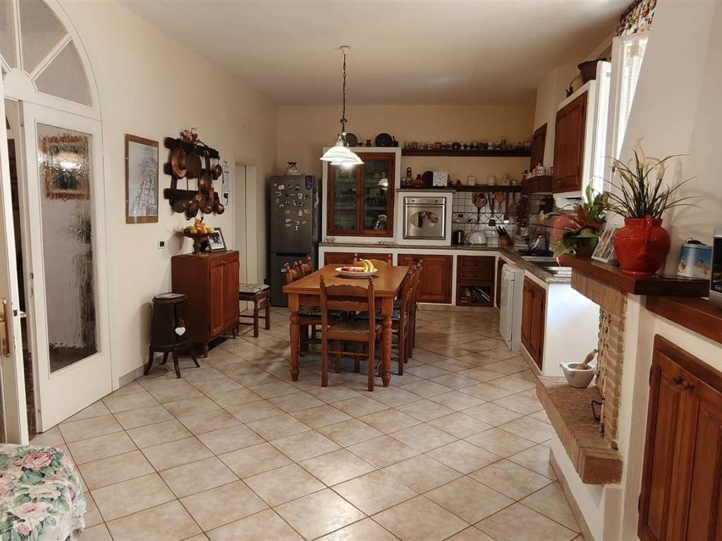 appartamento in vendita a Cecina