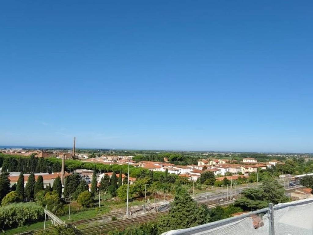 appartamento in vendita a Cecina