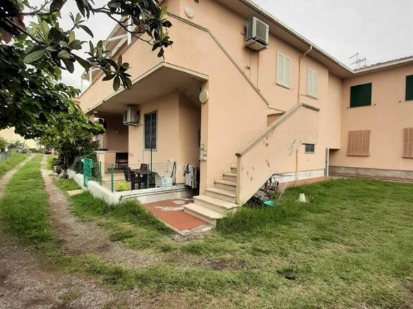 appartamento in vendita a Cecina