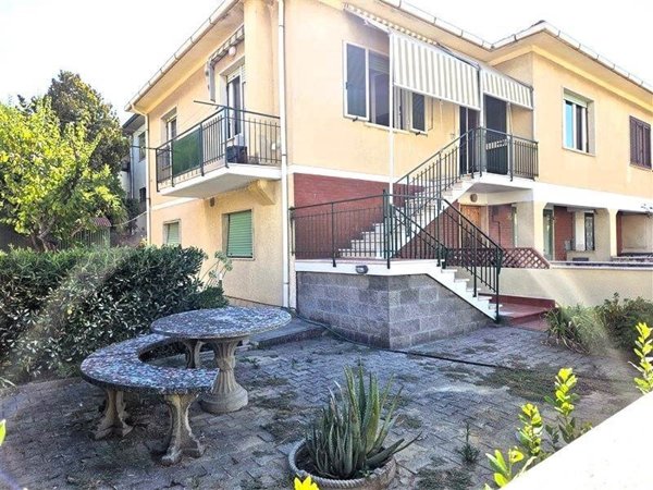 appartamento in vendita a Cecina