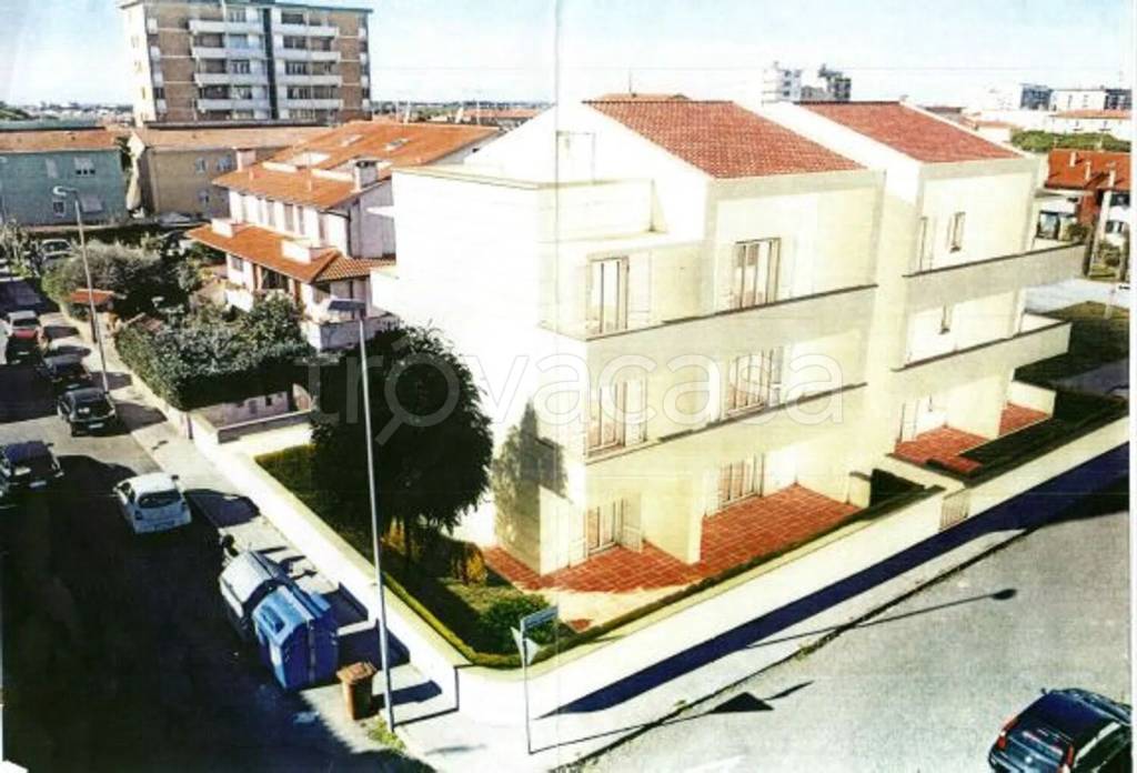 appartamento in vendita a Cecina