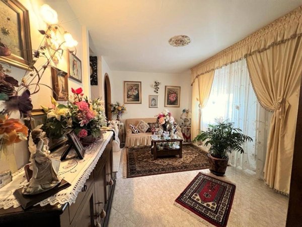 casa indipendente in vendita a Cecina