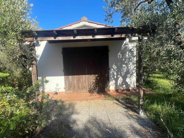 casale in vendita a Cecina