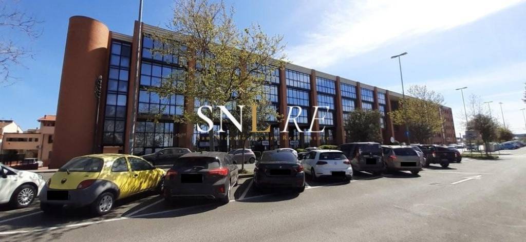 ufficio in vendita a Cecina