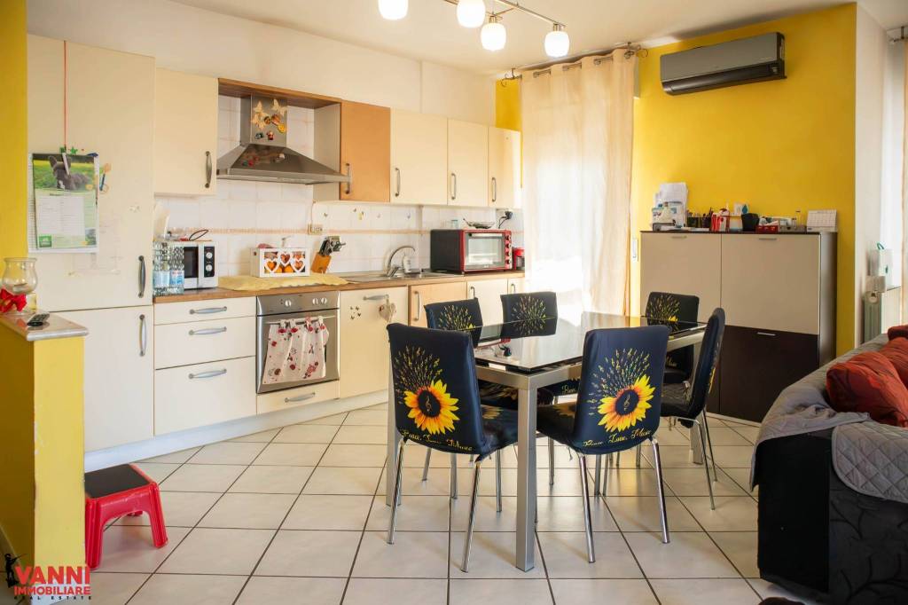 appartamento in vendita a Cecina