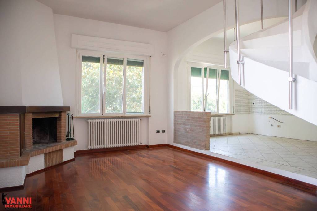 appartamento in vendita a Cecina