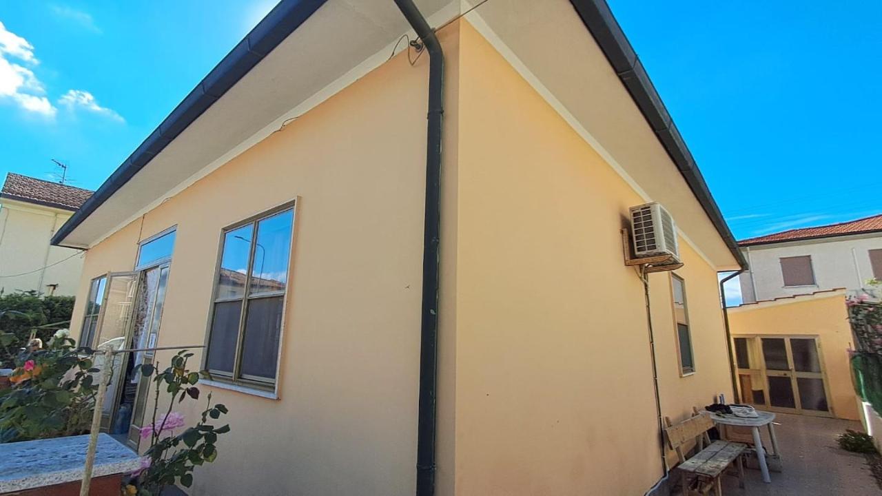 casa indipendente in vendita a Cecina