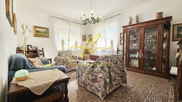 appartamento in vendita a Cecina