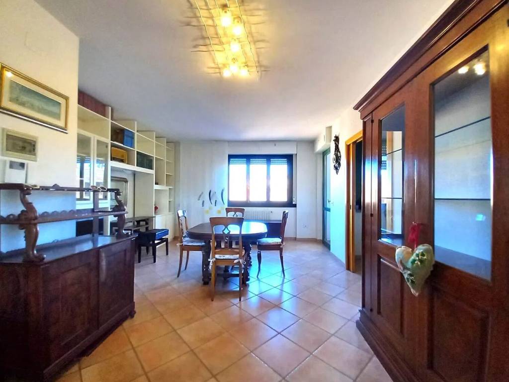 appartamento in vendita a Cecina