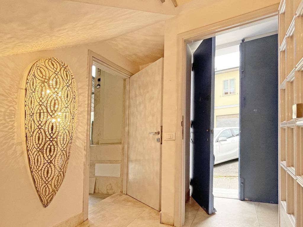 casa indipendente in vendita a Cecina