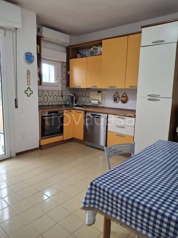 appartamento in vendita a Cecina