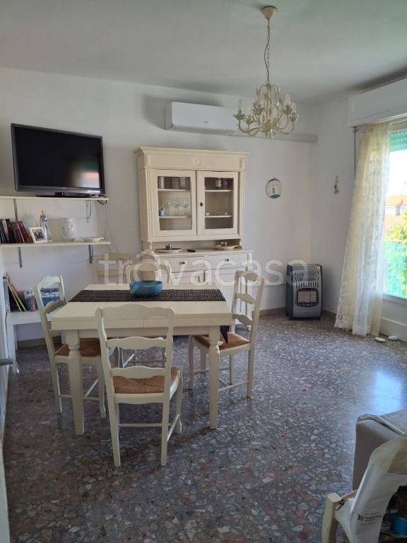 appartamento in vendita a Cecina